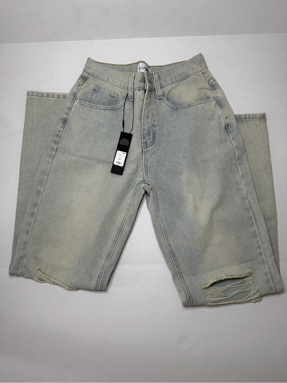 Fashion Nova Women’s Light Gray Wide Leg Distressed Jeans